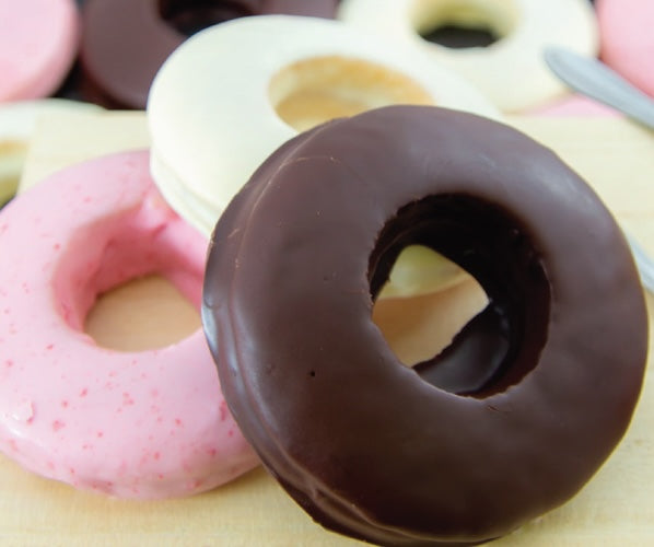 どら焼きからできたチョコレートドーナツ